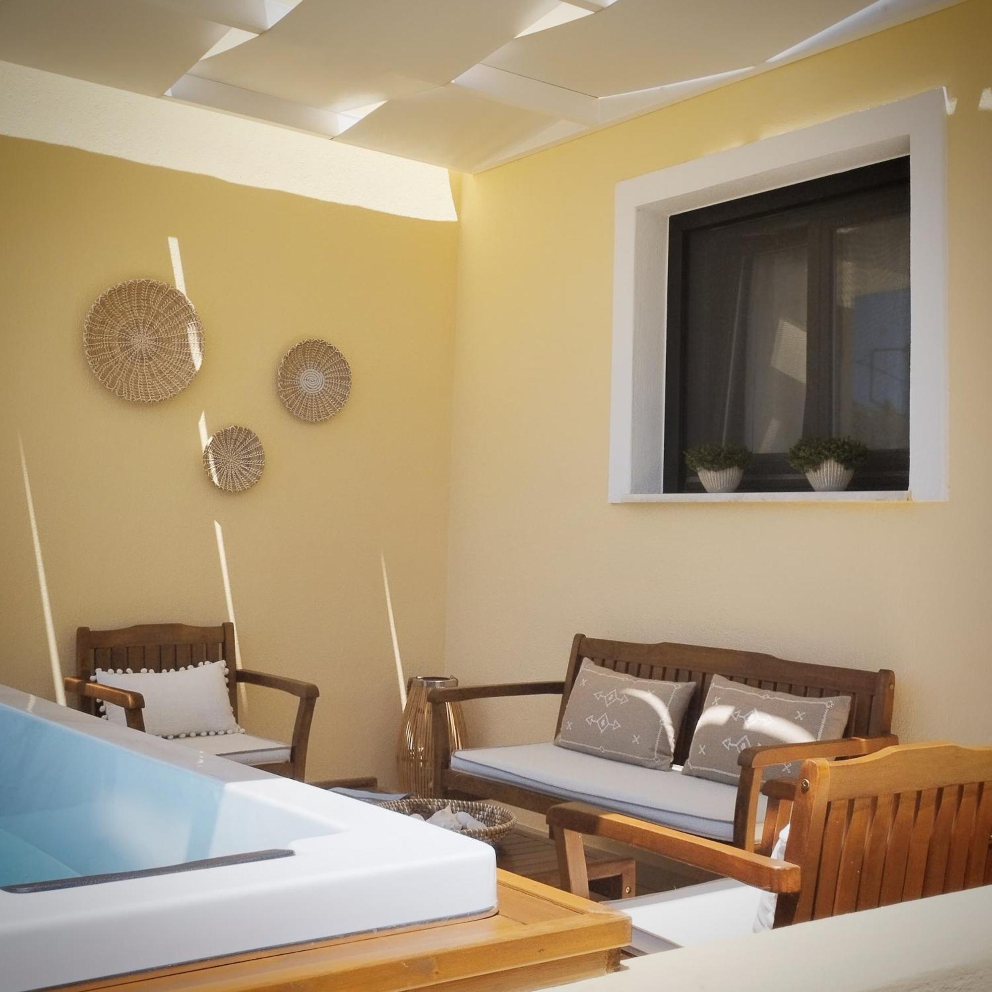 Anemi Superior Deluxe Suite 콜리오스 외부 사진